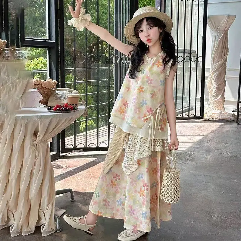 

Girls' Sweet And Cute Rainbow Floral Vest Set Dress Summer Dopamine Beach Vacation Skirt Two-piece Skirt Set