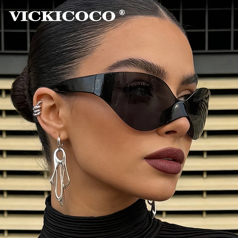 

New Punk Goggle Sunglasses Women Men 2026 Unique Luxury Brand Y2K Sport Party Sun Glasses One Piece Cool Eyewear Shades UV400