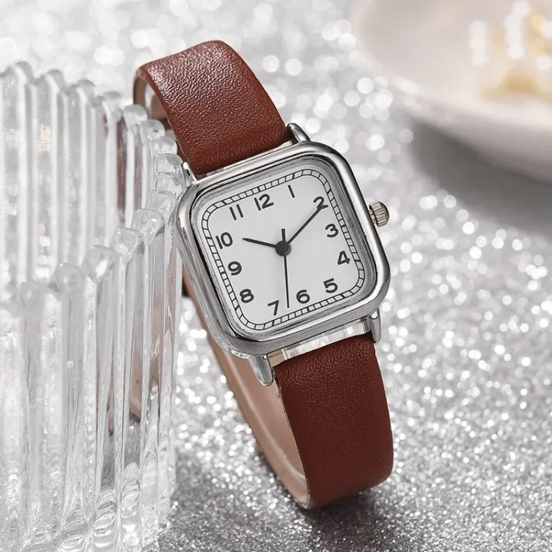 2025 New Simple Women Watch Small Square Dial Student Leather Belt Women Wristwatches Reloj De Mujer Dropshipping