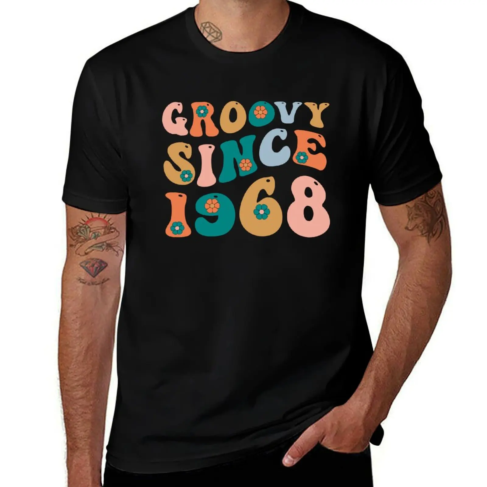 Groovy ตั้งแต่ 1968 56th วันเกิด Retro Groovy วันเกิดเสื้อยืดฤดูร้อนเสื้อผ้าศุลกากร plus ขนาดเสื้อบุรุษ graphic tee