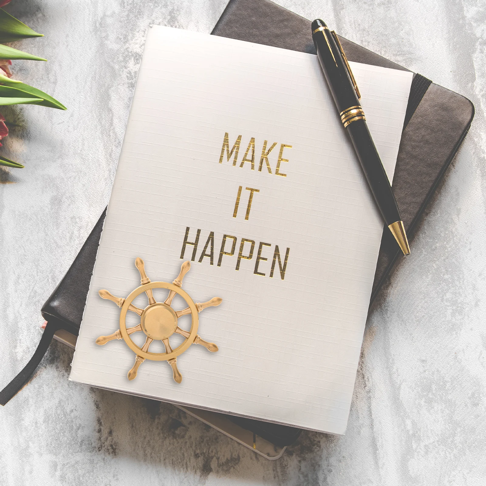 1 stücke Messing Schiff Rad Dekor Drehbare Ruder Spirale Nautischen Figur Schreibtisch Büro Wohnzimmer Marine Thema Top Spielzeug