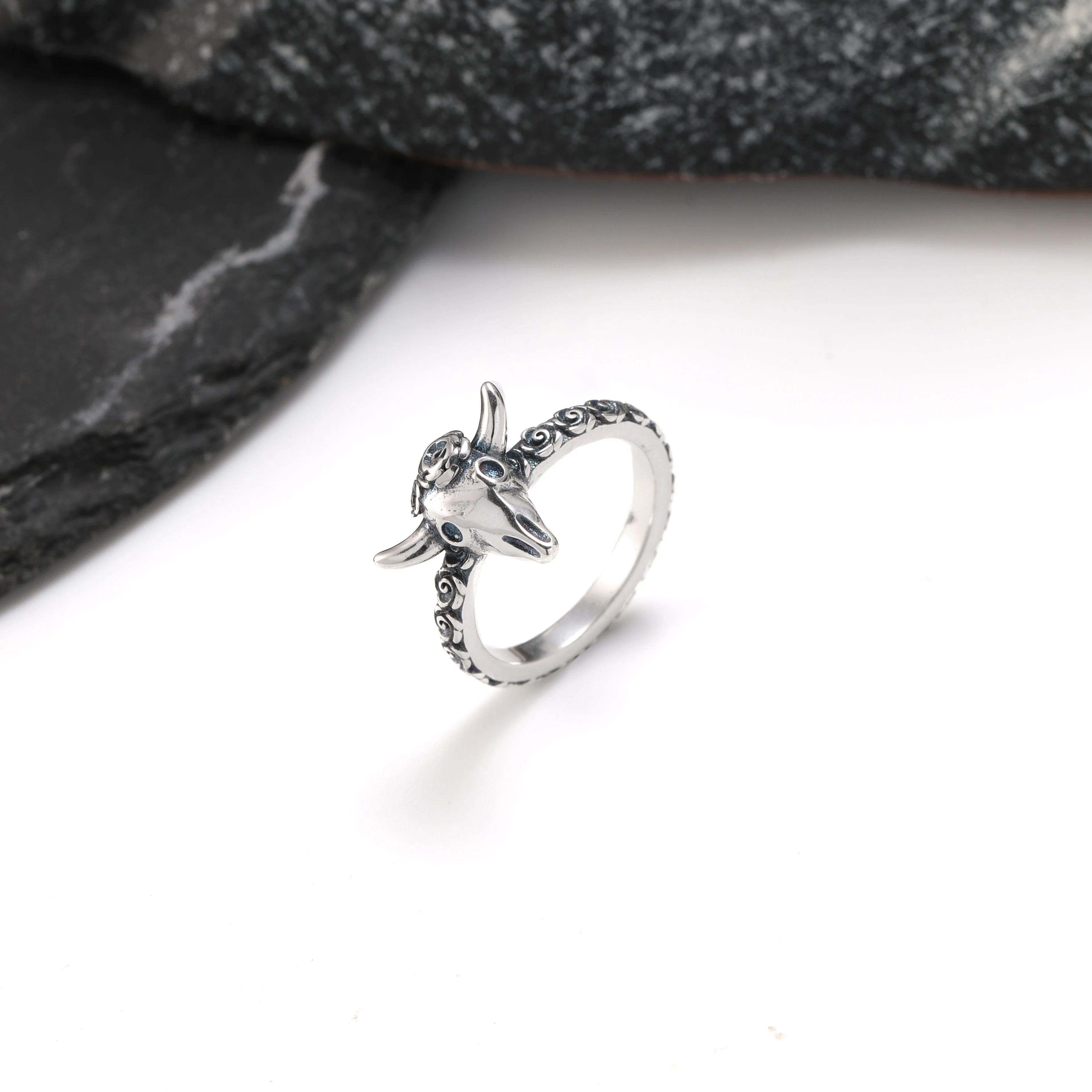 

R066 genuine 925 sterling silver classic fashion exquisite sheep head ring