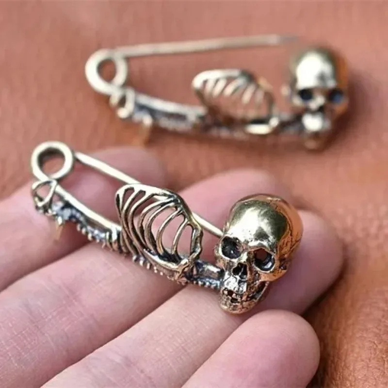 

2pcs/set Dark Vintage Gothic Skull Safety Brooch Blanket Scarf Sweater Pin Halloween Retro Jewelry Accessories