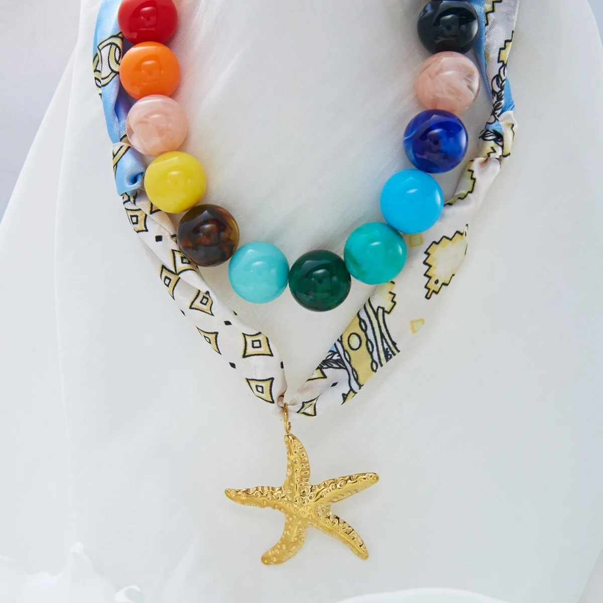 Bunter Acryl-Rundperlen-Schal mit Aufdruck, Seestern-Halskette für Frauen, Doppelschichtiger Edelstahl-Stern-Choker-Schmuck – Detail 23