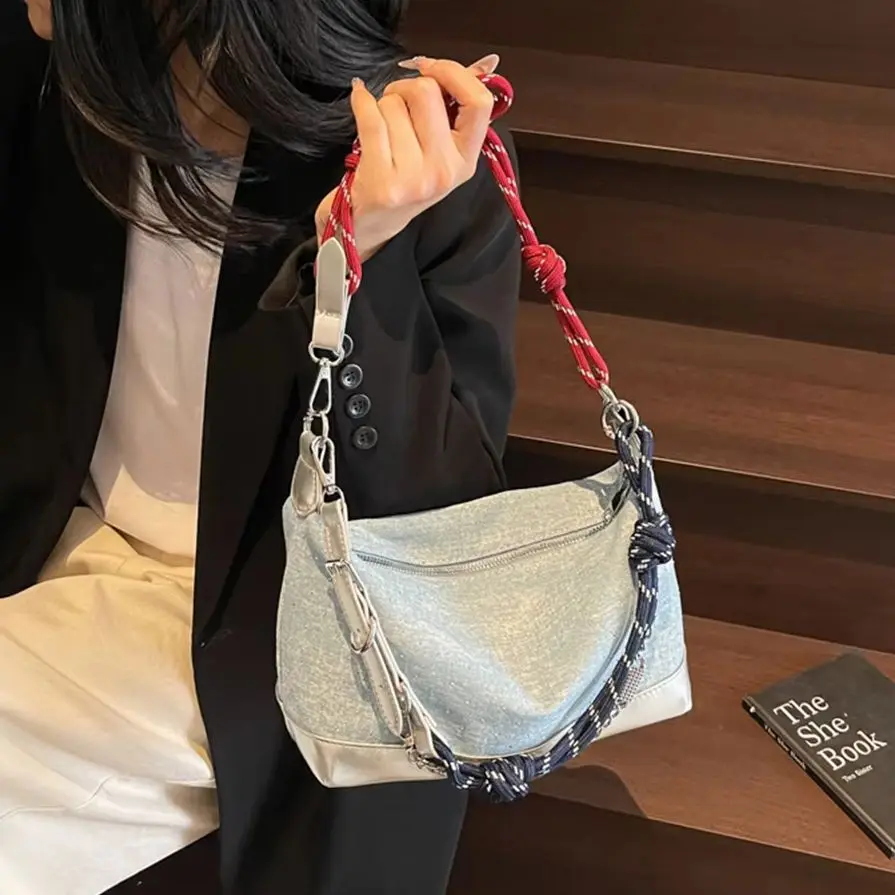 

Women's Fashion Chain Design Dual-Tone Rope Strap Shoulder Bag Large Capacity Casual Denim Tote Bag Versatile Accessory Bags