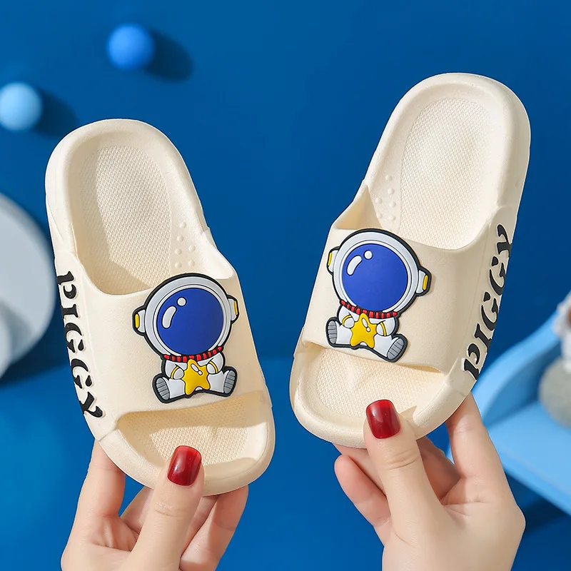 Spaceman Slippers for Children Home Indoor Slides Cute Astronaut Anti-Slip Bathroom Baby Outdoor Sandals for Boys and Girls