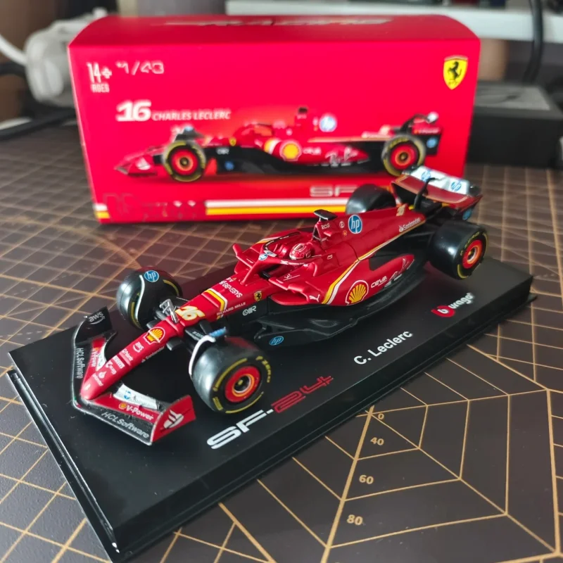 Bburago 1:18 Ferrari SF-24 Modello pressofuso in miniatura in lega Formula 1racing # 16 Leclerc # 55 regali di modelli da tavolo per auto Sainz Formula