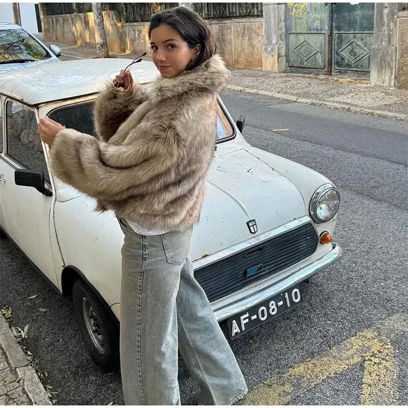 Abrigo de piel esponjosa para mujer, chaqueta recortada de piel sintética de manga larga con solapa informal, ropa de abrigo corta suave y gruesa para mujer 2024