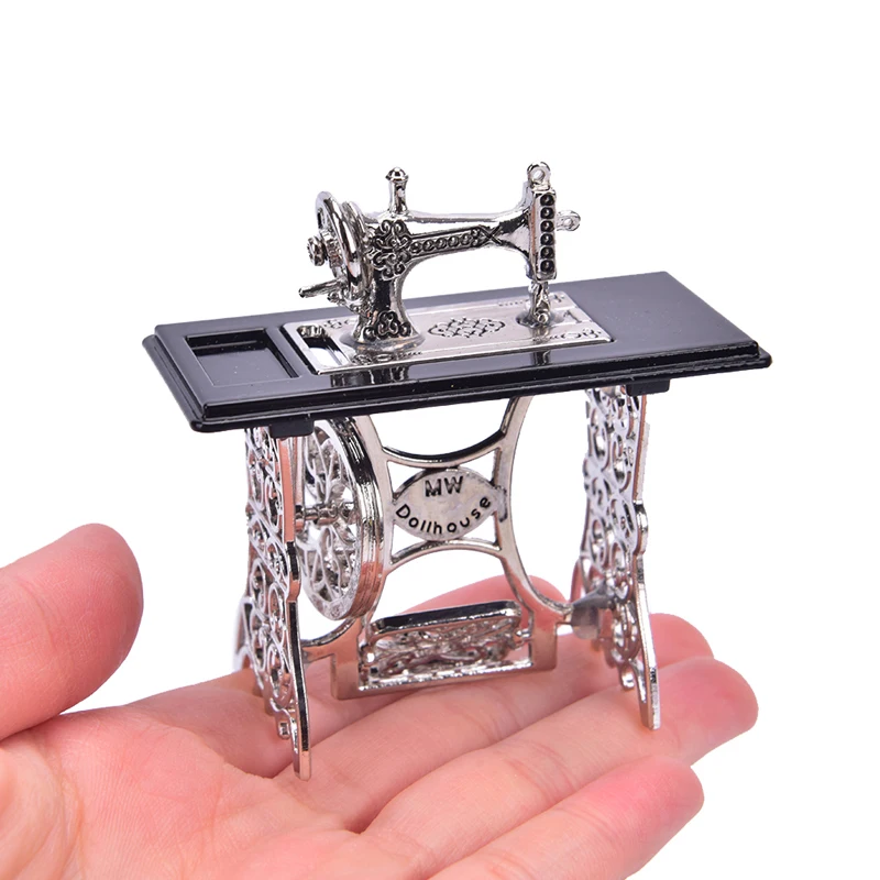 Kids Dollhouse Decor Miniature Furniture Wooden Sewing Machine Accessories for Dolls House Toys for Girls