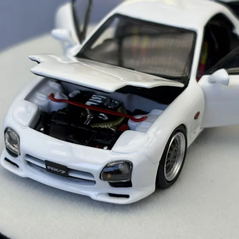 PGM 1:64 Mazda RX7 White Deluxe Alloy full open simulation car model