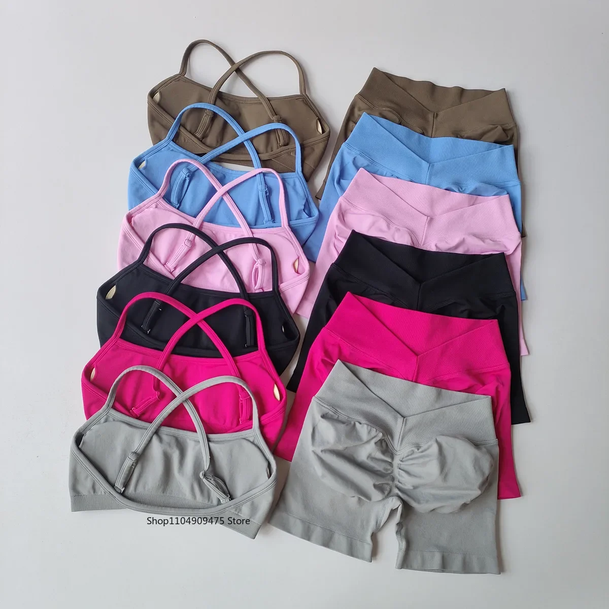 Women's 2-Piece Yoga Suit Seamless Fitness Suit Gym Clothes Sports Bra Impact Shorts Set Workout Set Gym Outfit ensemble femme
