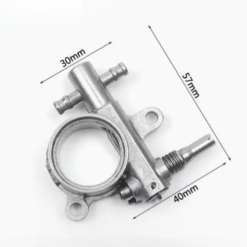 Oil Pump Hose Line with Worm Screw for 25CC 2500 Chainsaw Models Compatible Replacement Part Metal Construction