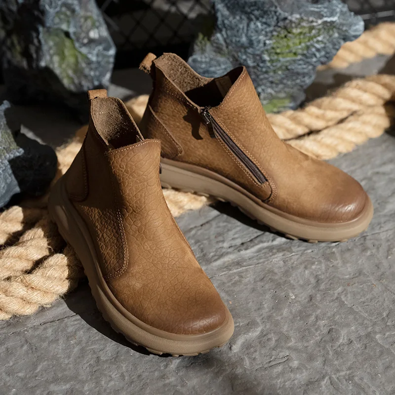 

Thick soled leather casual leather boots for men in autumn and winter retro and fashionable men's boots with plush Chelsea boot