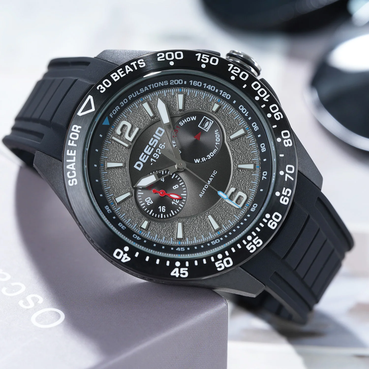 Deesio Official Men's Upgrade Carbon Fiber Automatic Watch，30M/3Bar Water-Resistant 24H Format + Full Calendar Luminous Hands |Textured Oil-Pressed Dial | Flexible Silicone Strap —80gUltra-Lightweight Sporty Design for Dynamic Lifestyle