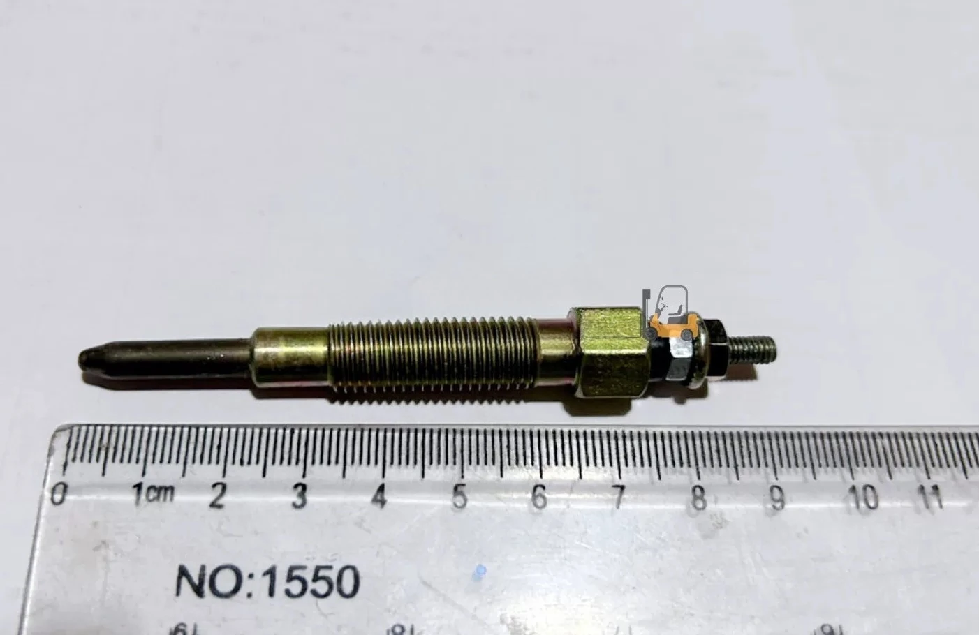 4D94E LE 4D95 Nissan SD25 TD27 TD42 for Komatsu Forklift Parts Preheating Plugs Electric Glow Plugs
