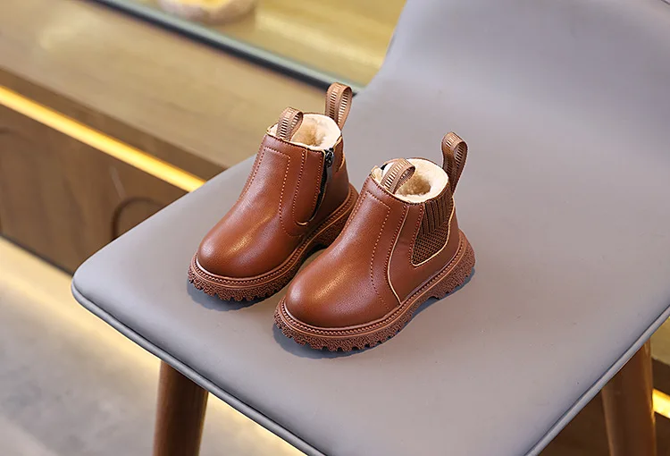 Winterstiefel für Jungen und Mädchen, modische Schneestiefel mit Reißverschluss, flauschig, warm, rutschfest, kurze Stiefel für Kinder, Lederschuhe für Kinder. – Detail 13