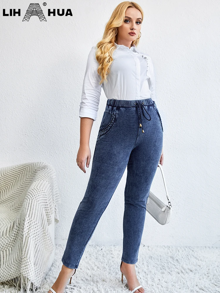 LIH HUA Women's Plus Size Jeans Autumn Chic Elegant Jeans For Chubby Women Knitted Cotton Jeans