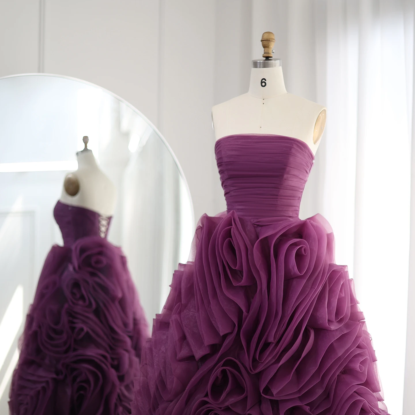 Sharon Said Luxuriöses 3D-Rosenblumen-Abendkleid in Lila für Hochzeitsfeier, Trägerloses Midi-Gala-Kleid in Rosa, Formelles Kleid SF451, Maßanfertigung – Detail 11