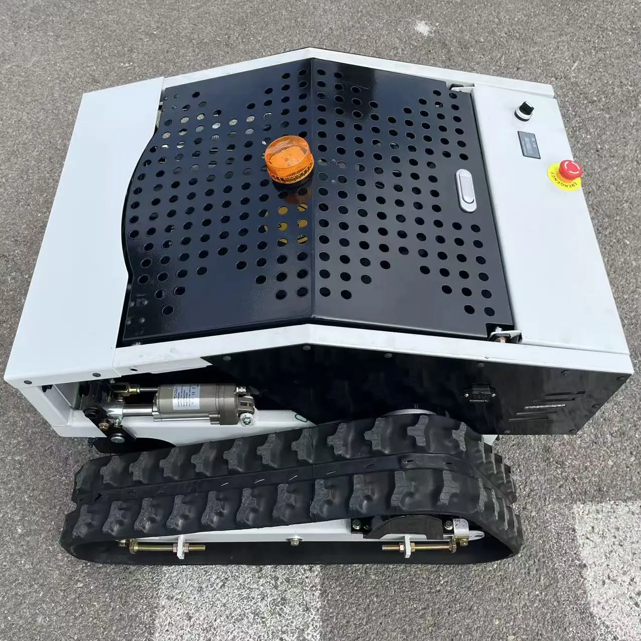 ZNW - 500B Remote Lawn Mower: Wear - Resistant Wheels, Easy Operation Panel, Effortless Lawn Management