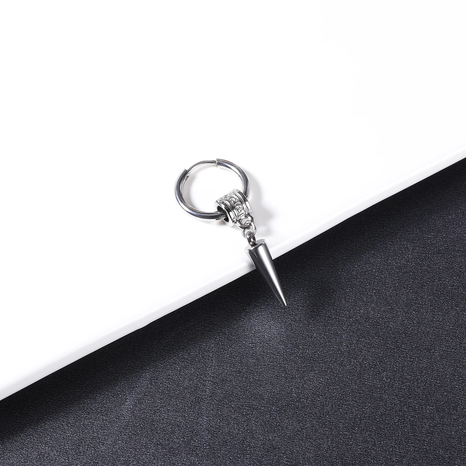 ZS 1PC Hip Hop Sword Hoop Earring Men Jewelry Dagger Dangle Earrings Stainless Steel Ear Hoop Cone Chain Punk Jewelry Gift Women