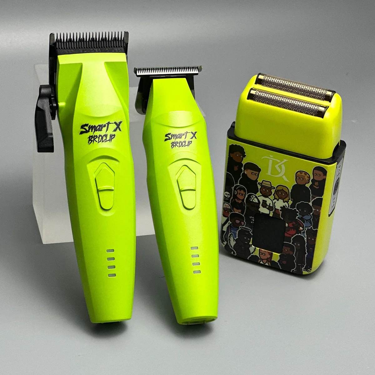 

BRDCLIP Профессиональная машинка для стрижки волос с бесщеточным двигателем DLC FADE Blade Электрический триммер 9000 об/мин Парикмахерская бритва