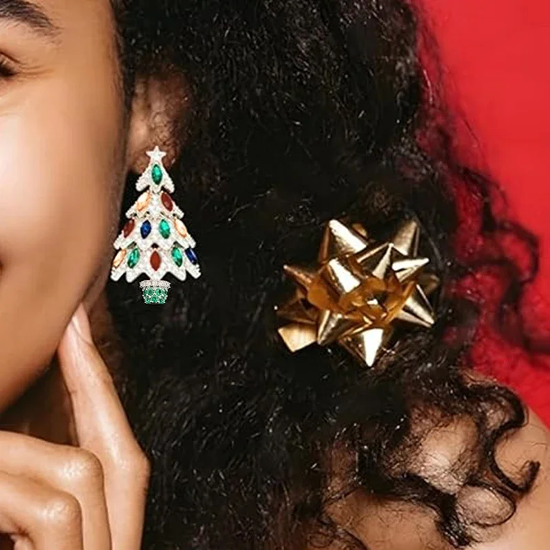 Huitan Mehrschichtige silberfarbene Weihnachtsbaum-Ohrringe mit bunten Zirkonia-Steinen, eleganter Schmuck für Damen, ideal für Festivals und Partys. – Detail 4