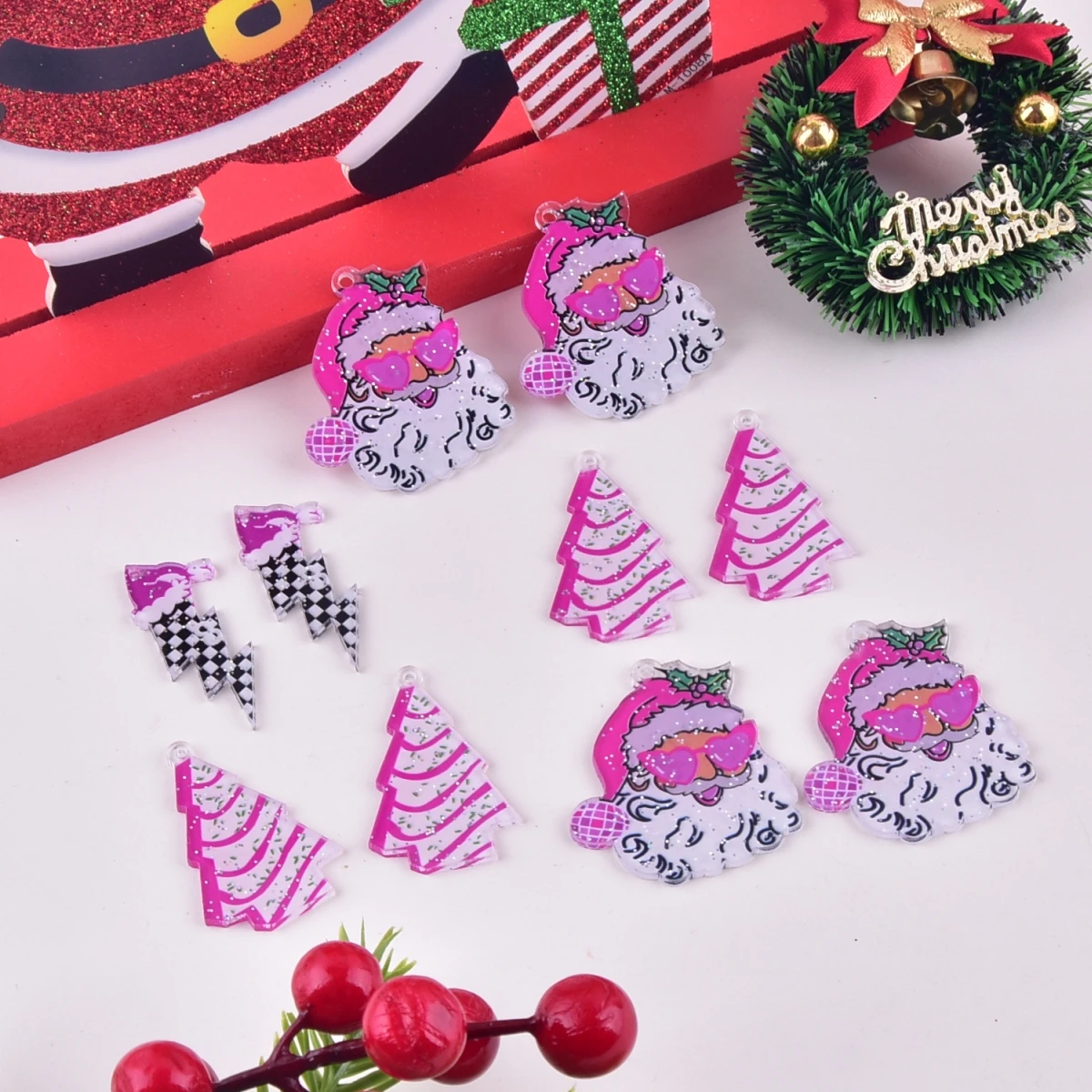 Mix 10pcs/pack Pink Santa Christmas Tree  Acrylic Charms for Earring Necklace Jewelry DIY Making