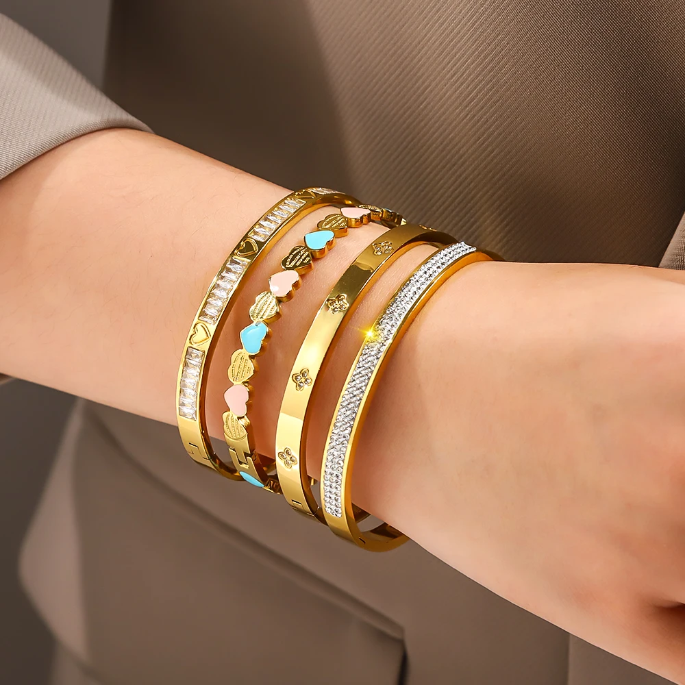 

4Pcs/Set Stainless Steel Bracelet Bangle Set, Fashionable Zircon Series Paired With Heart-shaped Women's Wrist Jewelry Gift