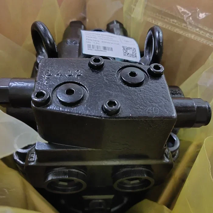 Hyunsang Excavator Parts Swing Motor YN15V00025F3 YN15V00025F2 YN15V00017F3 YN15V00011F2 YN32W00006F1