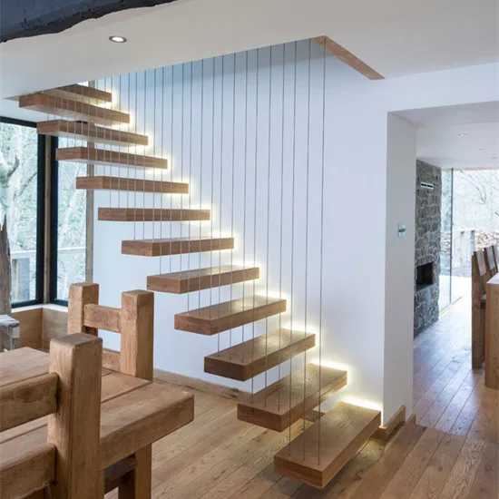 Design delle scale galleggianti per scale con ringhiera verticale