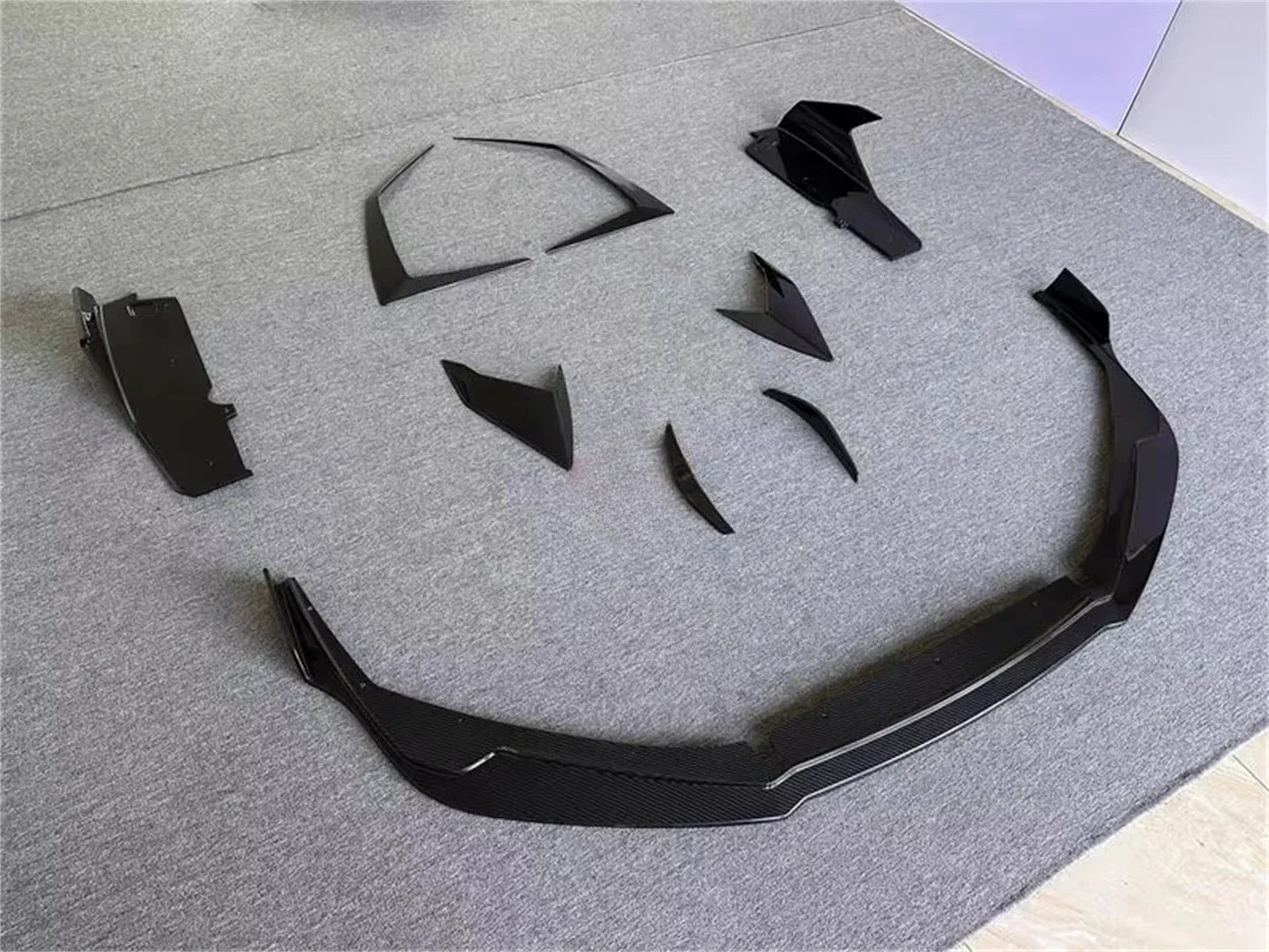 KQX V Style Dry Carbon Fiber Front Lip Front Bumper Canard Wing Side Skirt Hood Trim Side Window Trim for  STO