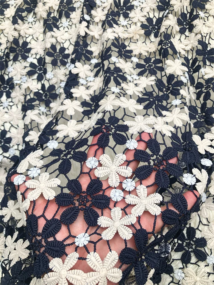 Neuer Stil Nigerianischer Spitzenstoff 2026 Hochwertige Wasserlösliche Bestickte Modische Weiche Spitze 5 Yards – Detail 10