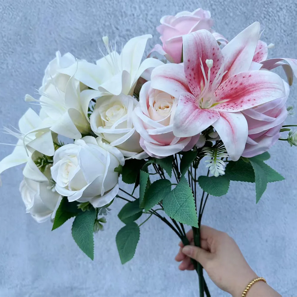 Ramo de Primavera con 9 Tallos de Rosas y Lirios Variados | Flores Artificiales Realistas para Decoración del Hogar, Regalo de Aniversario de Bodas