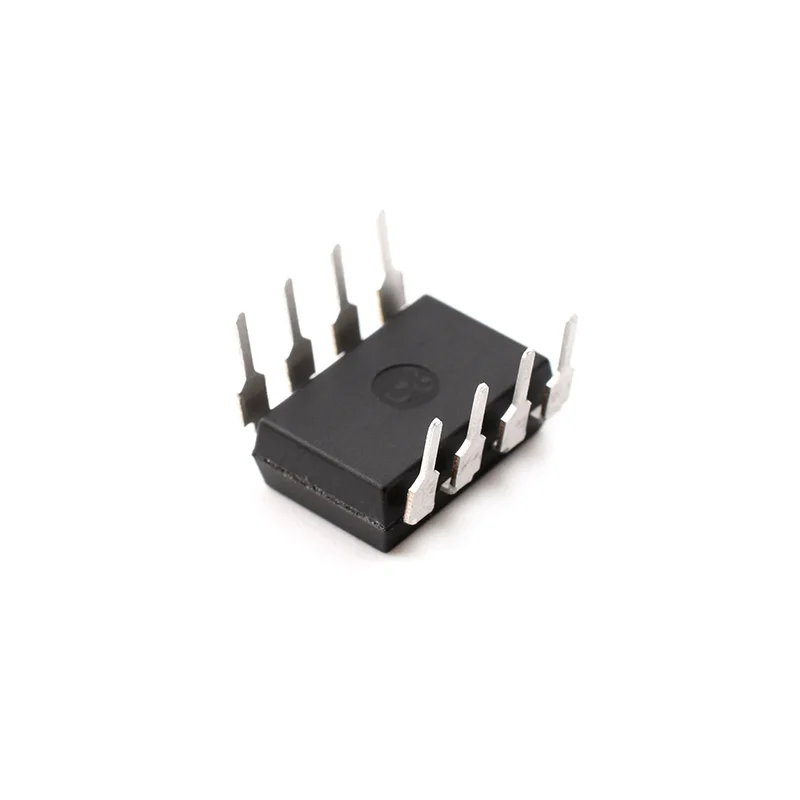 Original Genuine UMW 6N137S SOP-8, 6N137M DIP-8, 10Mbit/s Logic Gate Optocoupler