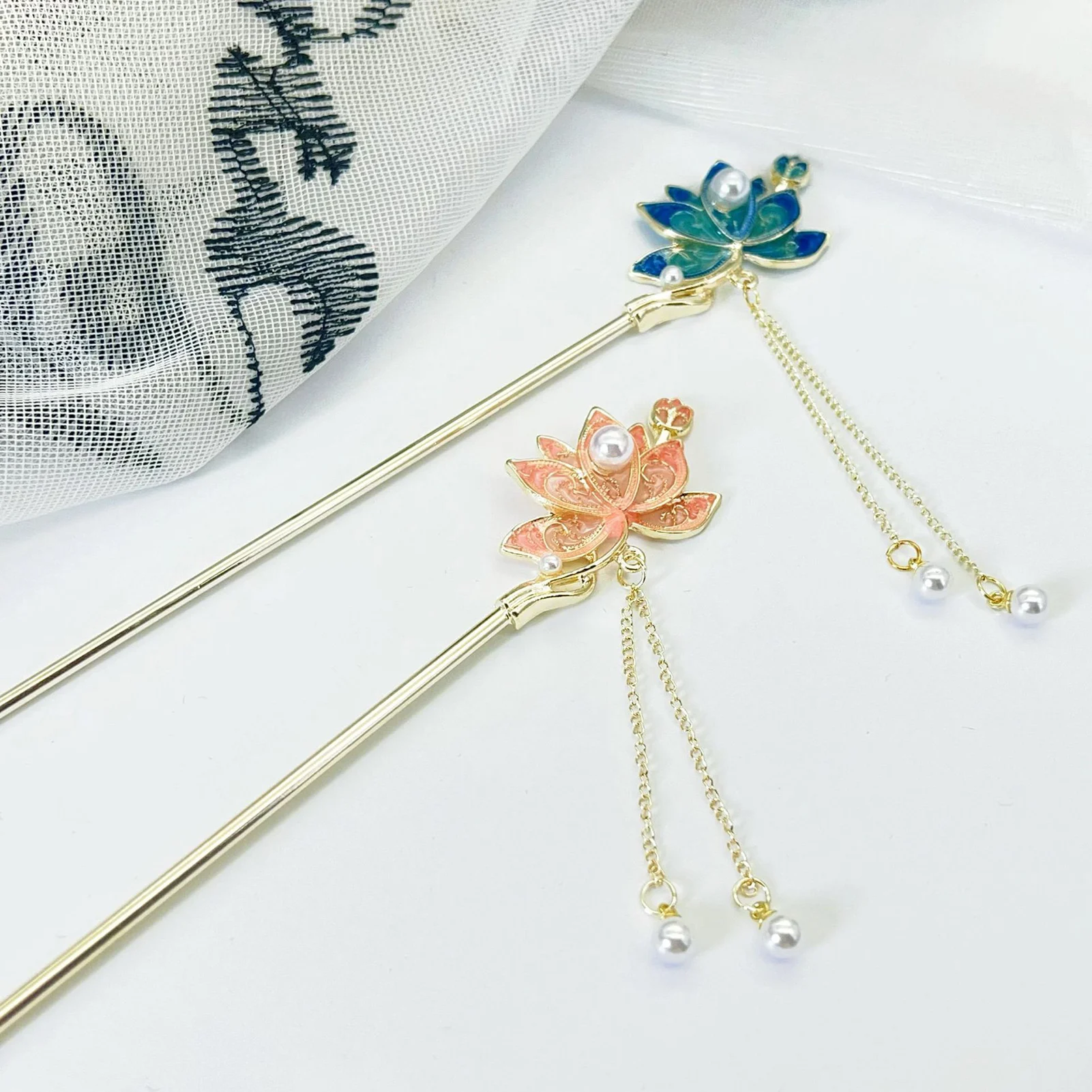 Novo estilo chinês liga varas de cabelo garfos flor de lótus decoração pérolas corrente pingente grampos de cabelo feminino meninas fabricante de coque de cabelo jóias