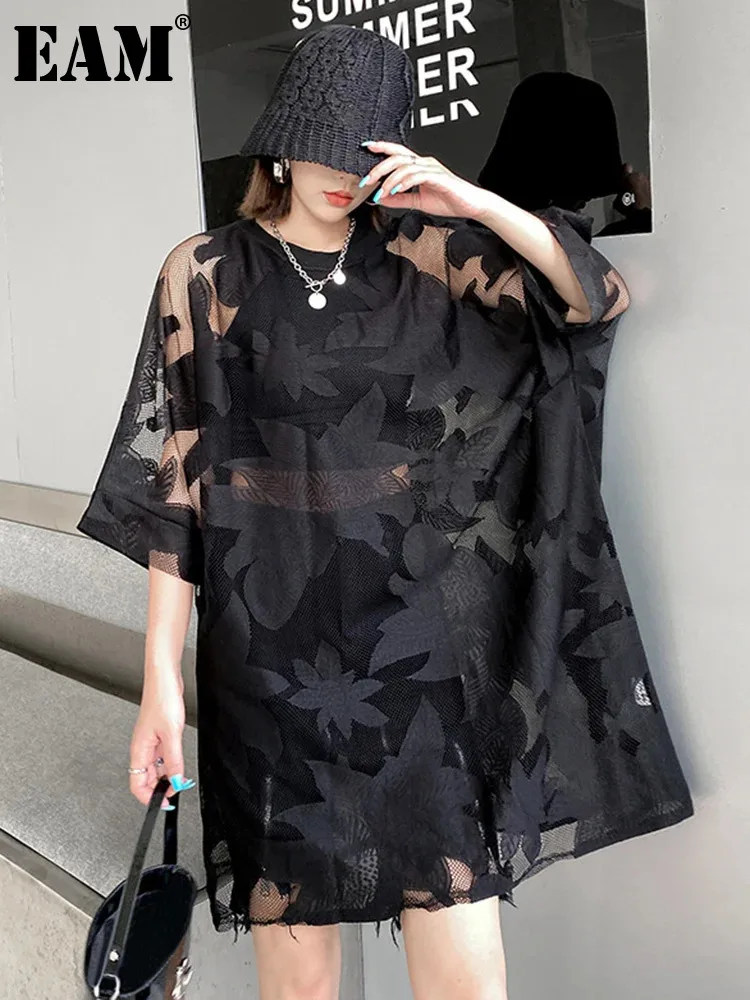 

[EAM] Women Black Mesh Perspective Big Size Long T-shirt New Round Neck Three Quarter Sleeve Fashion Spring Summer 2024 1DH5818