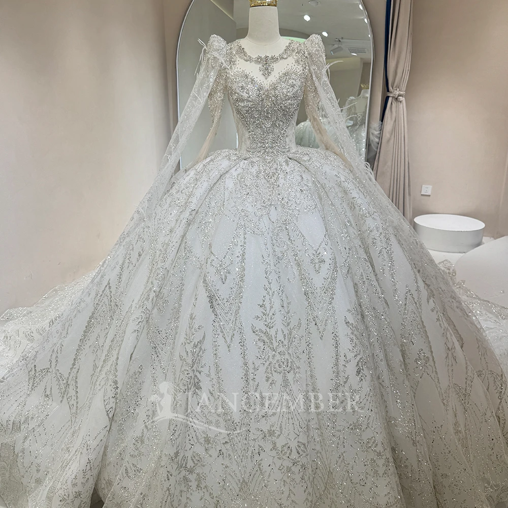 

Customzied Long Sleeve Vintage Wedding Dresses O-Neck Luxury Beading Gorgeous Vestidos De Novia Bridal Gowns Court Train