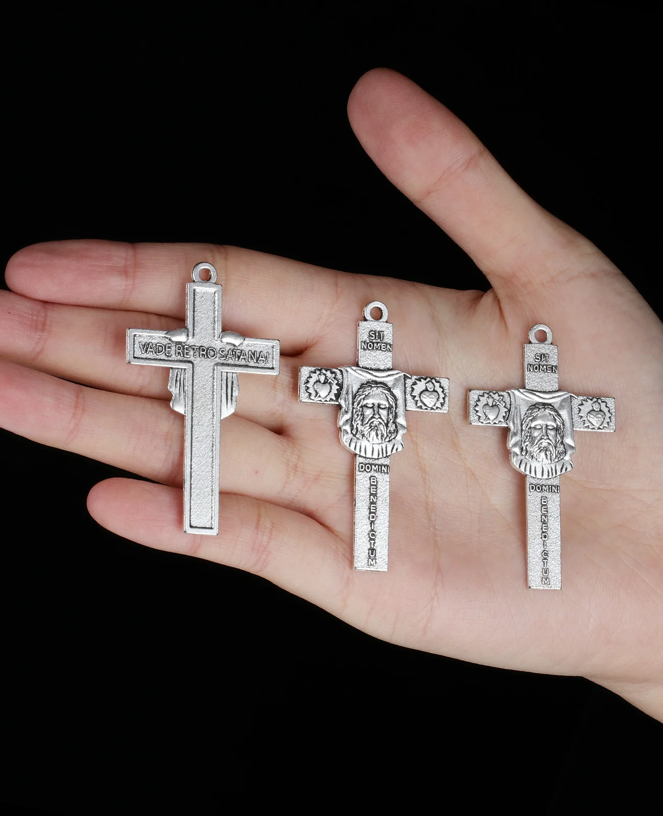 5 Stuks Gesneden Gezicht Van Christ Portret Bedels Heilig Hart Crucifix Jesus Kruis Hangers Voor Diy Accessoires Domini Benedictum