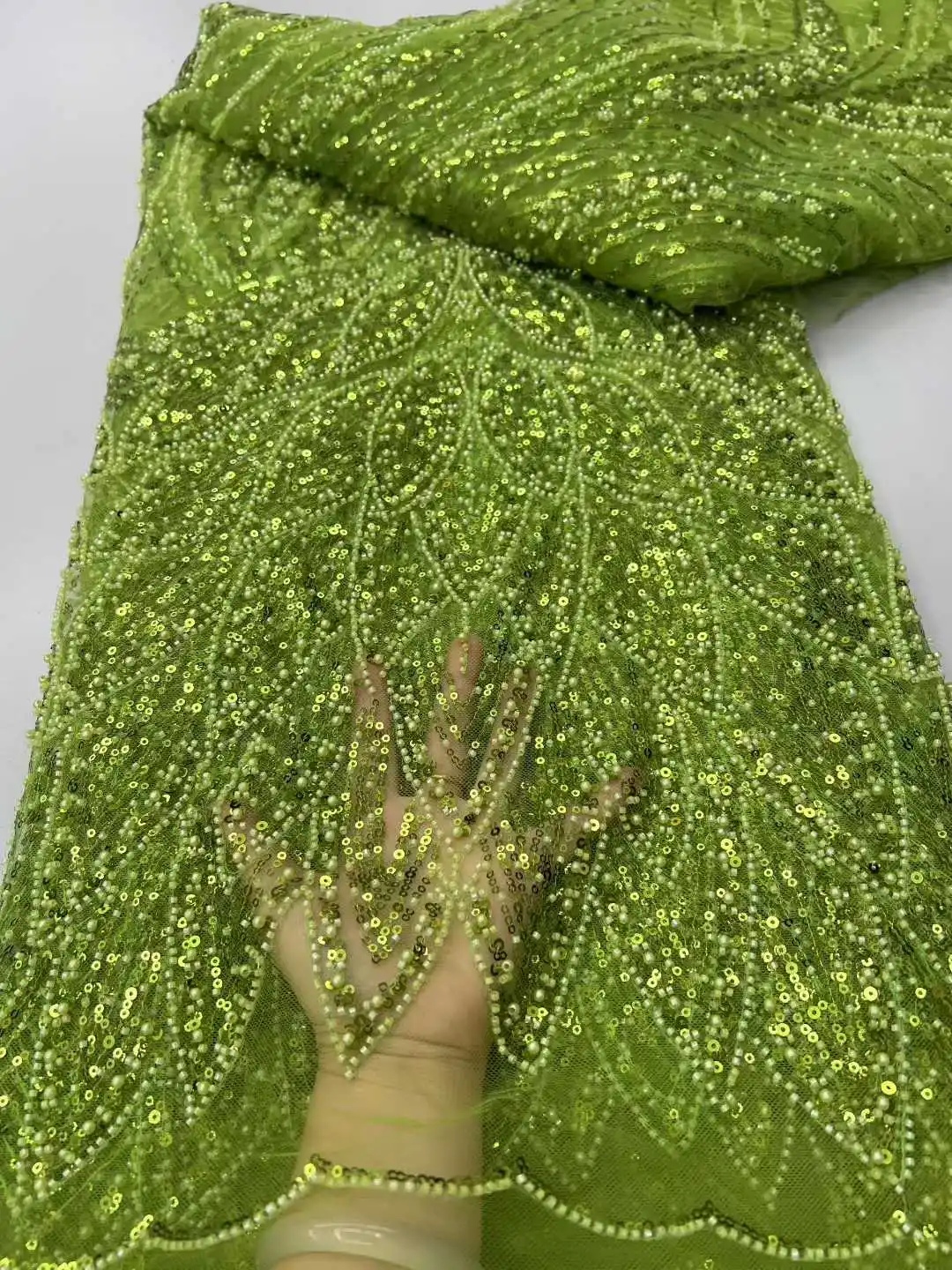 Hoge kwaliteit Afrikaanse Franse handgemaakte kralen kant stoffen 2025, naaien pailletten borduurwerk Nigeria kant stof voor vrouwen bruiloft