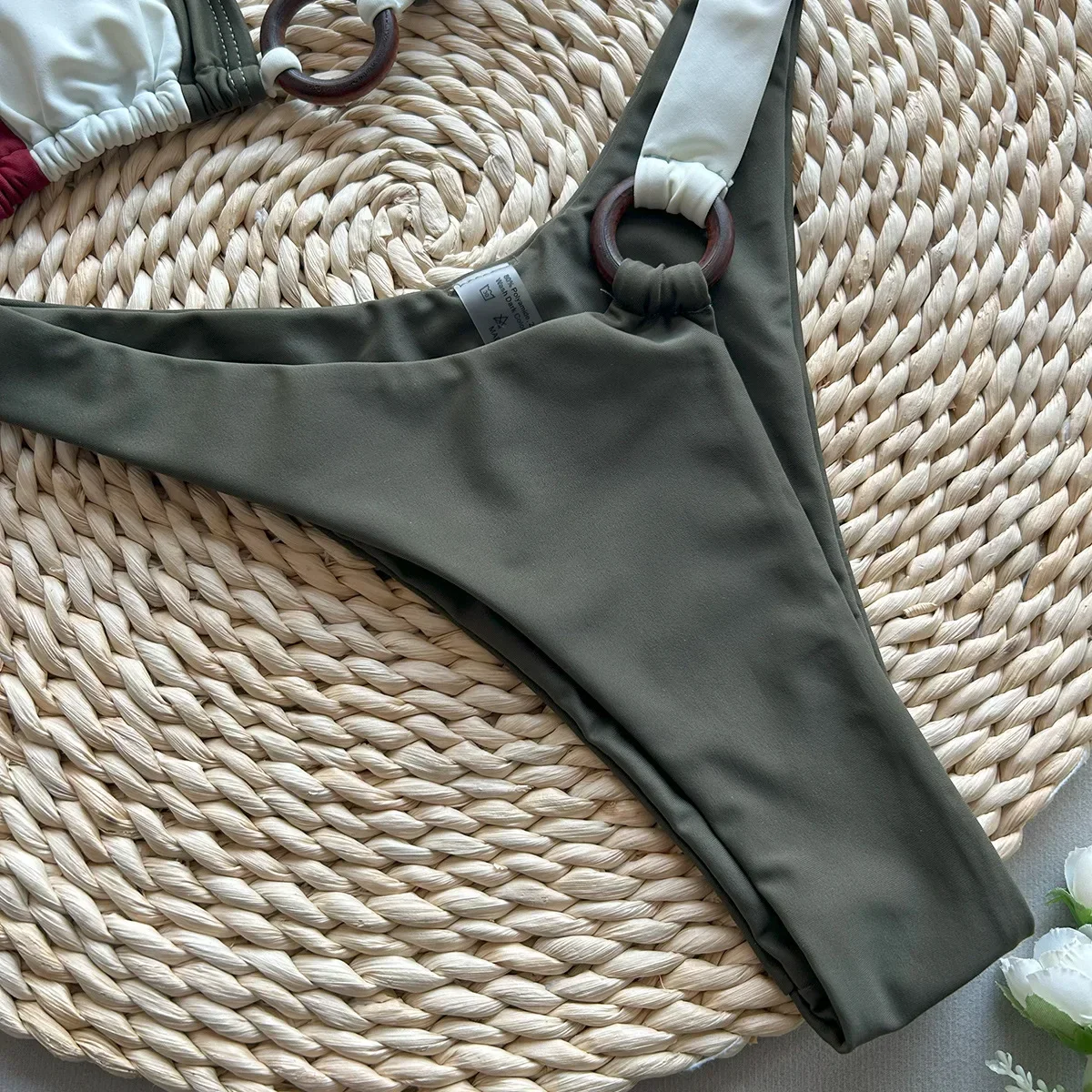 セクシーホルターマイクロビキニ 2025 レディース水着 グリーン スプライシング水着 Tバックビキニセット ブラジリアンビーチウェア 水着 ビキニ