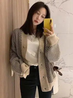 

Ladies' Lazy Sle Knitted Sweater Coat Thiened Loose Fit Autumn Winter New Retro Striped Open Cardigan Polyester Fiber