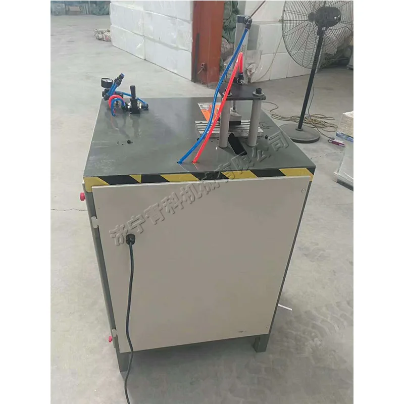 

Высокоточный пневматический станок для резки алюминиевых Т-образных полос для украшения дверей шкафа