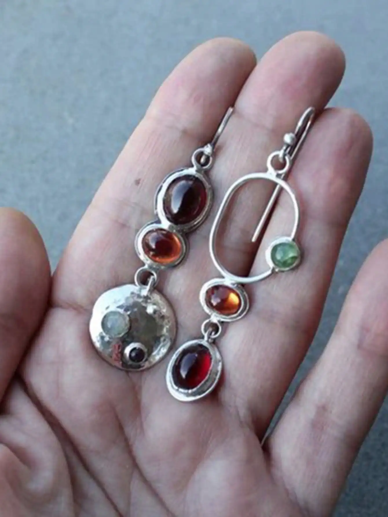 

Серьги-подвески ручной работы с асимметричным дизайном, с разноцветными камнями, из стерлингового серебра, в стиле бохо-шик для женщин