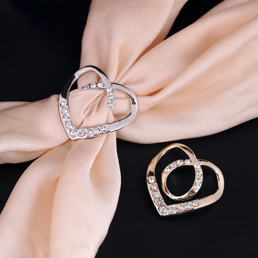 1 قطعة القلب الزاوية عقدة مشبك وشاح مشبك كل مباراة قطعة أثرية قميص هيم تي شيرت المرأة اكسسوارات الديكور بروش بالجملة