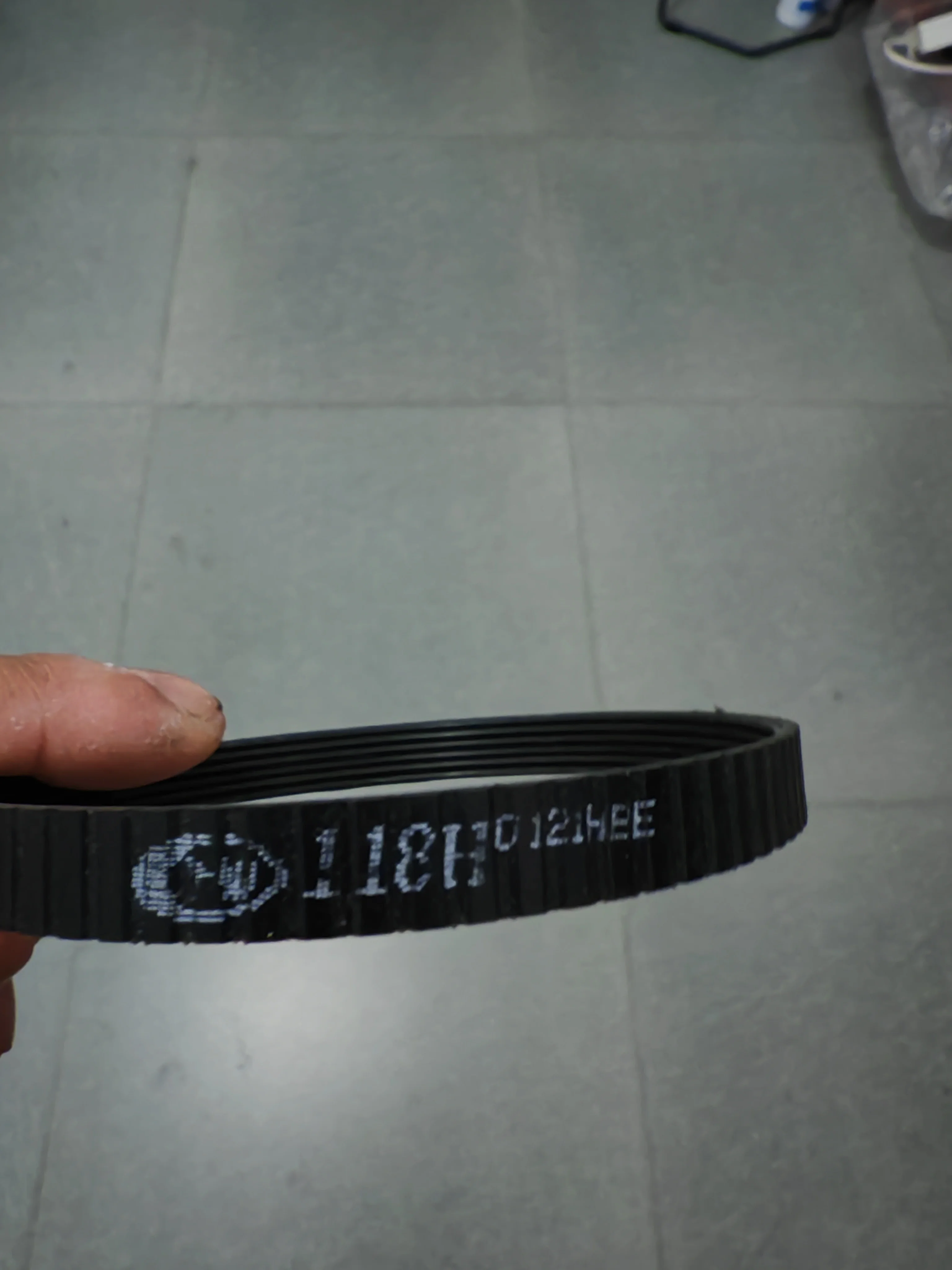 

Подходит для разминающего приводного ремня массажного кресла 118H.