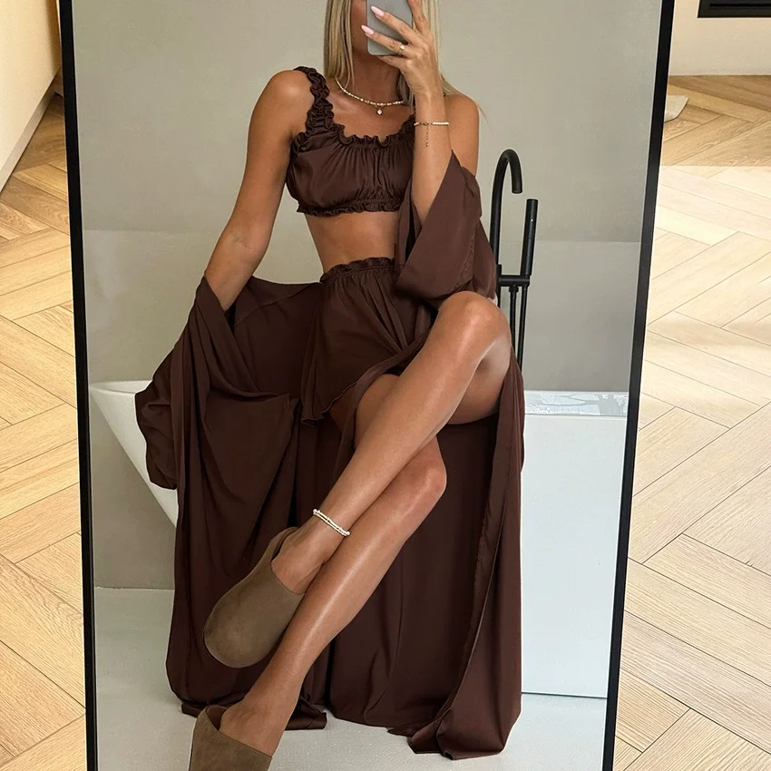 

Elegant Brown Kahverengi Saten Gecelik 3 Parça Moda Crop Top Vest Long Sleeve Robe With Wide Leg Shorts Home Ruffles Pajama 2026