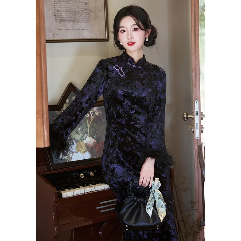 

Бархатное китайское платье с фиолетовой бабочкой и длинными рукавами, Cheongsam, новинка 2025, облегающее китайское Ципао для молодых женщин в стиле ретро на весну и осень