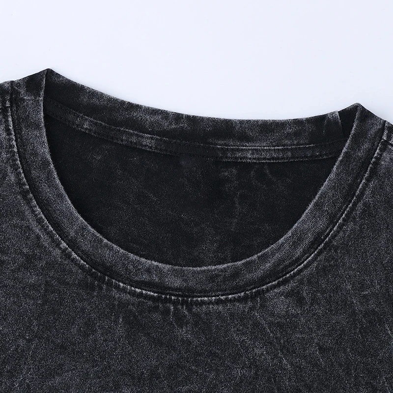 Vintage Washed Akamanto Red Cape Anime T‑Shirt Distressed Dark Streetwear Graphic Print Men Women Short Sleeve Cotton Tee Tops