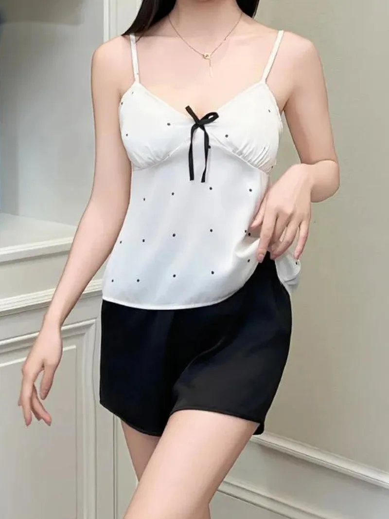 우아한 거즈 여름 새틴 여성 홈웨어 세트(가슴 패드 포함) 폴카 도트 프린트 반바지 세트 캐주얼 4GV3
