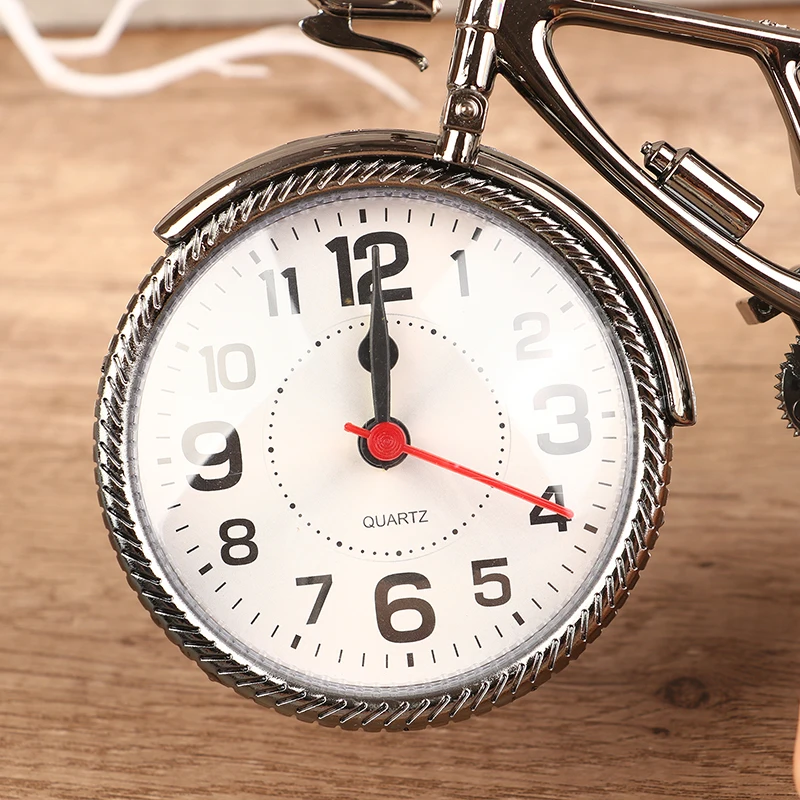 

Vintage Bicycle-Shaped Table Alarm Clock with Arabic Numeral Display Creative Home Decor Room Desktop Decoration Craft Gift